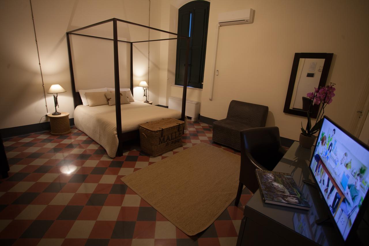 Le Stanze Del Capotreno Bed & Breakfast Bagheria Exterior photo